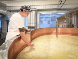 SENNEREI SIMPLON &ndash; K&Auml;SE AUS HERZ, HAND UND HEIMAT